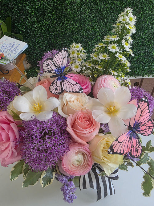 Florist's Choice Luxe Arrangement